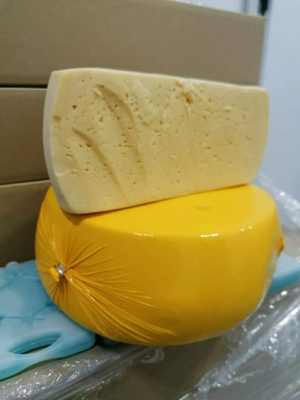 сырный продукт российский 50% в Москве